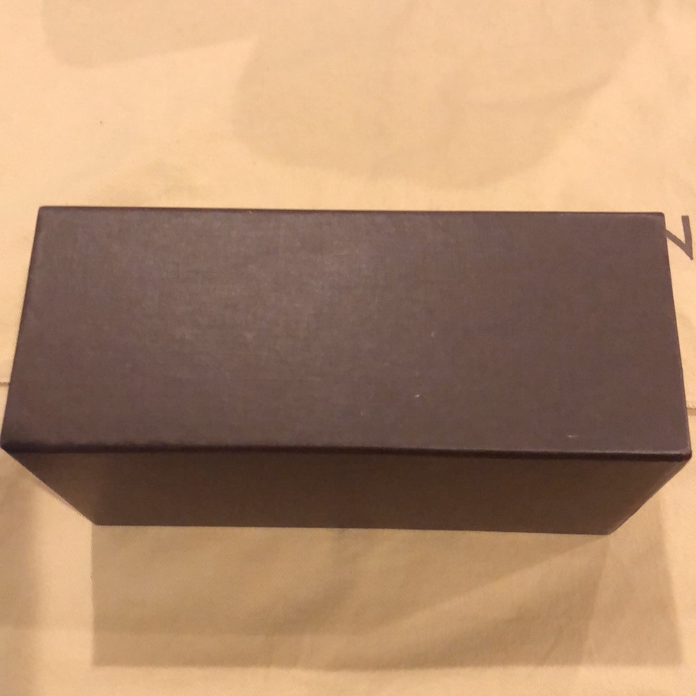 Louis Vuitton Box - Picture 5 of 8